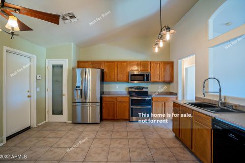 2601 79th Dr, Phoenix AZ  85043-7455 exterior