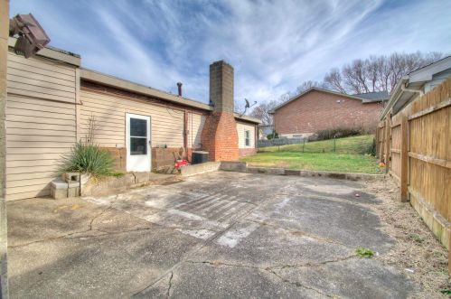 1 Shelby St, Covington, KY 41016-1498