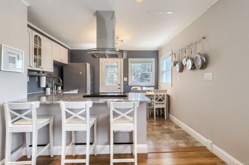 41 Albin Rd, Stamford CT  06902-5412 exterior