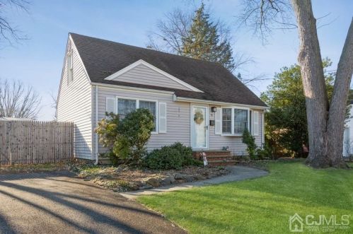 53 Leeds Dr, South Plainfield, NJ 07080-3611