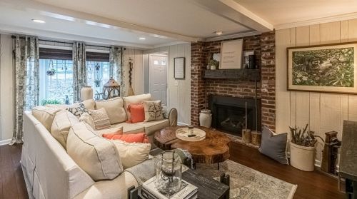72 Marblehead Hbr, Bradfordwoods, PA 15015-1307