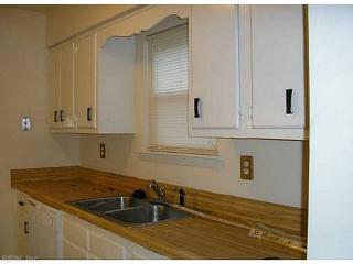 3540 Champlain Ln, Virginia Beach VA  23452-4029 exterior