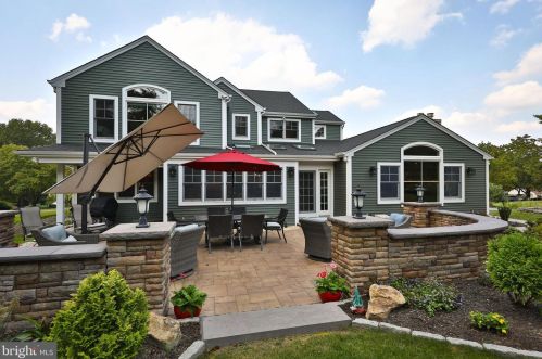 258 Aldrin Dr, Prospectville, PA 19002-4101
