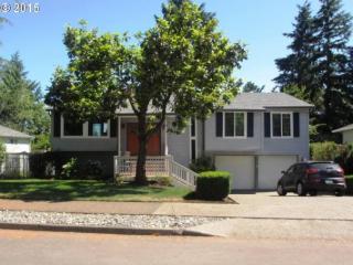 6704 Bernie Dr, Vancouver, WA 98663-1032