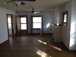 707 Spruce St, Wichita KS  67211-2836 exterior