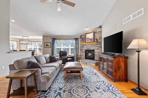 1355 Cider Cir, Mukwonago, WI 53149-1935
