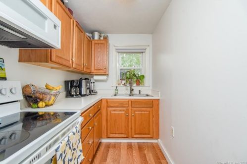 21 Mill St, Putnam CT  06260-1503 exterior