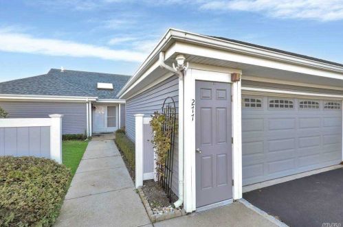 277 Dockside Ct, Moriches, NY 11955-1701