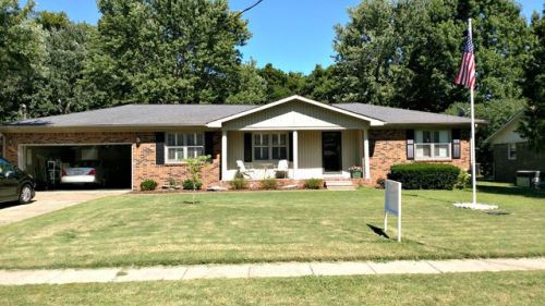 502 Springmont Dr, Hopkinsville, KY 42240-3937