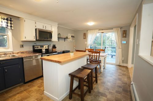 248 Bow Lake Rd, Northwood NH  03261-3315 exterior