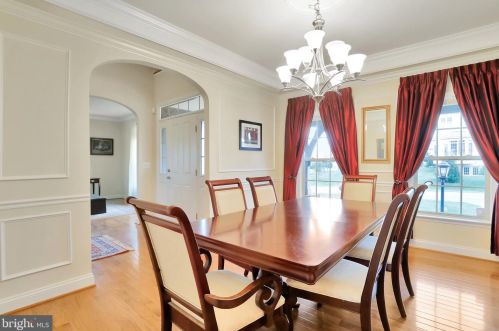 315 Lewis Washington Dr, Charles Town WV  25414-5666 exterior