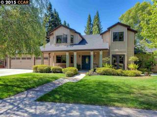 124 Gerald Dr, Danville, CA 94526-3927