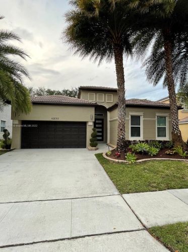 16855 49th Ct, Hollywood, FL 33027-4907