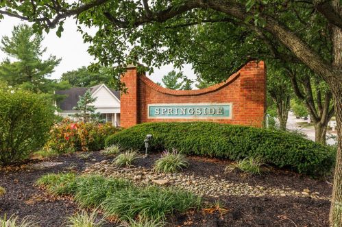 2 Springside Dr, Newport, KY 41076-1941