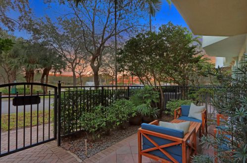 2422 San Pietro Cir, West Palm Beach, FL 33410-2970