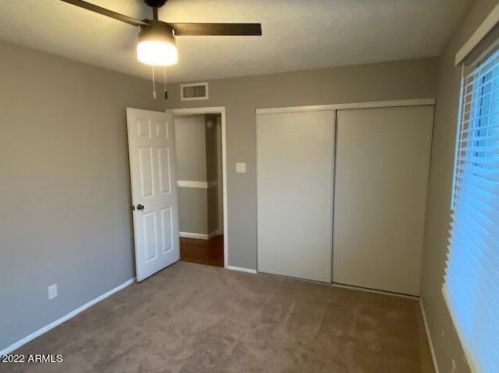5245 Country Gables Dr, Glendale AZ  85306-3921 exterior
