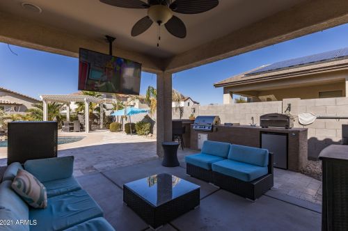 36056 Matthews Dr, San Tan Valley AZ  85143-3549 exterior