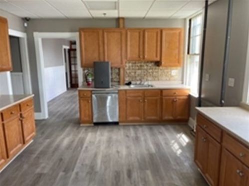 555 Eastern Ave, Fall River MA  02721-2006 exterior