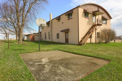 1215 Mount Jackson Rd, New Castle PA  16102-2919 exterior