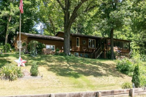 11378 K Ave, Toolesboro, IA 52653-9403