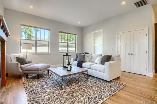 2005 Clayton St, Denver CO  80210-3511 exterior