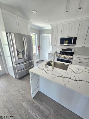 1 Burnside Ave, Cranford NJ  07016-2629 exterior