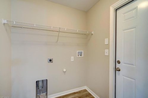 305 25th Ave, Cape Coral FL  33993-7577 exterior