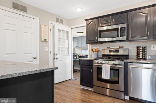 6 Indian Queen Ln, Lumberton Township NJ  08048-3024 exterior