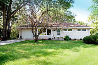 3511 Willowbrook Cir, Ames, IA 50010-8528
