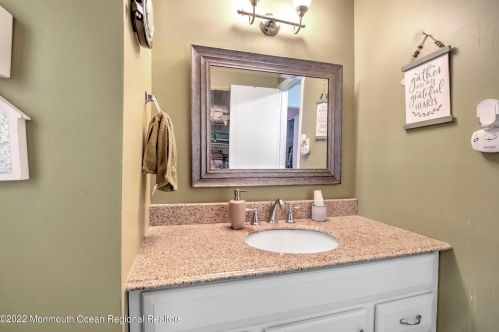 510 Linda Ct, Bricktown, NJ 08724-7151