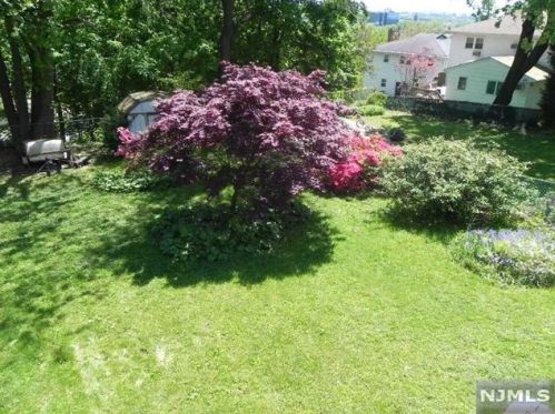 107 Overpeck Ave, Ridgefield Park, NJ 07660-1825