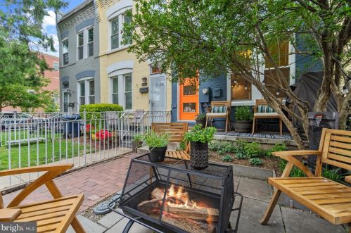 929 5th St, Washington, DC 20003-4518