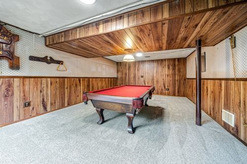 212 Halsey Dr, Mckeesport PA  15132-7510 exterior