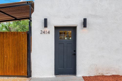 2414 7th Ave, Tucson, AZ 85713-3418