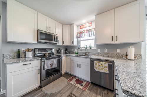 7381 Maybury Ct, Florence KY  41042-8137 exterior