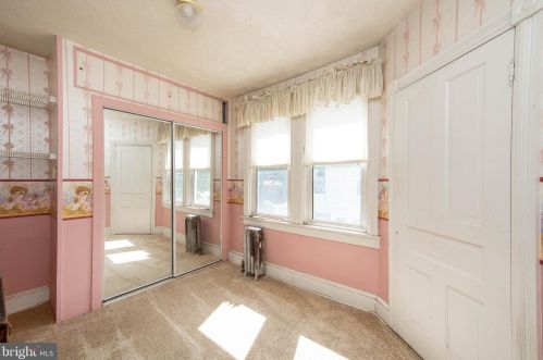 52 Chestnut Ave, Camden NJ  08109-2505 exterior