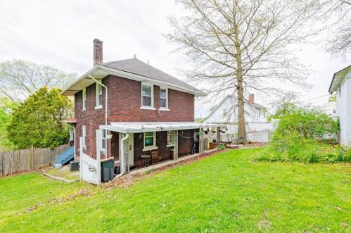 321 Reed St, Jeannette, PA 15644-1963