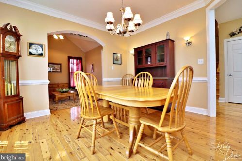 320 Stephen Ct, Charles Town WV  25414-4126 exterior