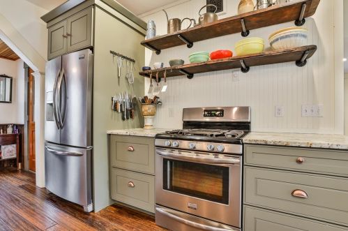 49 Mason Rd, Brookline NH 03033-2204 exterior