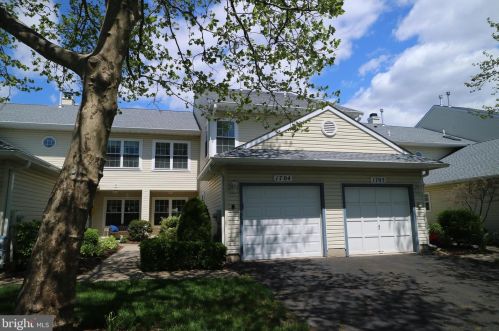 1704 Lynbrooke Dr, Yardley, PA 19067-7265