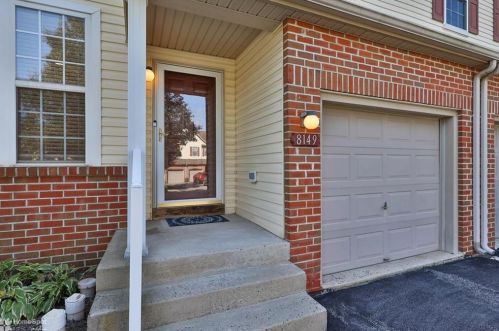 8149 Cross Creek Cir, Breinigsville PA  18031-1330 exterior