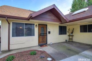 9624 Helio Dr, Sacramento, CA 95827-3729