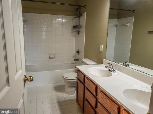 3810 Rolling Hills Dr, Upton PA  17225-8392 exterior