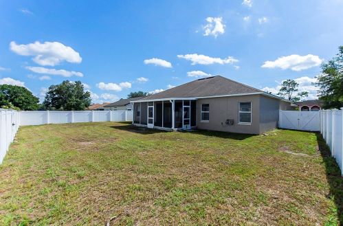 13 Inconnu Dr, Kissimmee FL  34759-4832 exterior