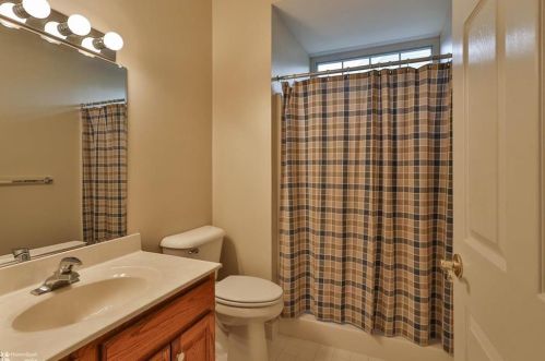 4913 Steeplechase Dr, Macungie PA  18062-8308 exterior