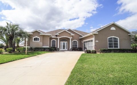 6016 Aquavista Dr, Sebring, FL 33876-7404