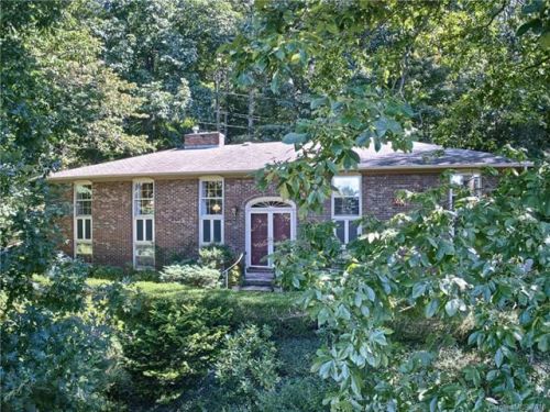 78 Sleepy Hollow Dr, Asheville, NC 28805-1546