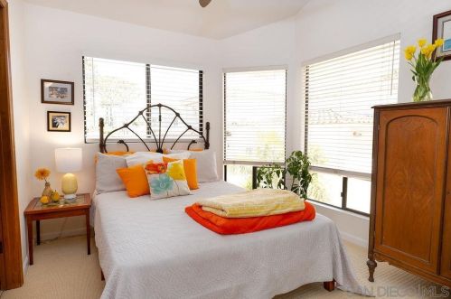 1159 Pacific Beach Dr, San Diego CA  92109-5149 exterior