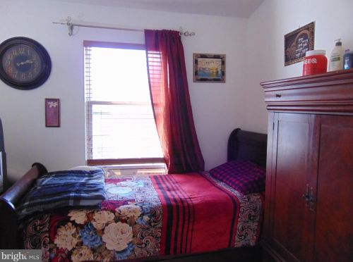 14833 Winding Loop, Woodbridge VA  exterior