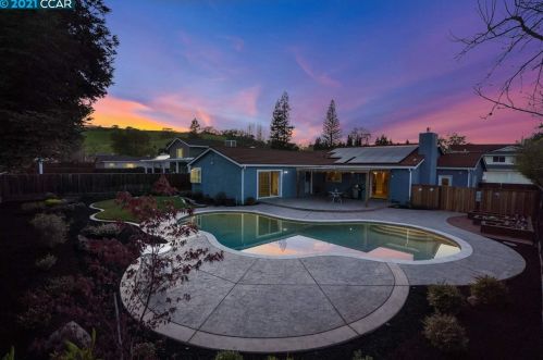 2776 Ellingson Way, San Ramon CA  94583-2409 exterior